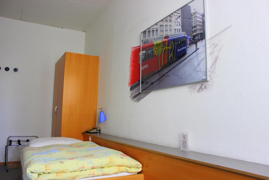 Hotel Muenchnerhof バーゼル エクステリア 写真