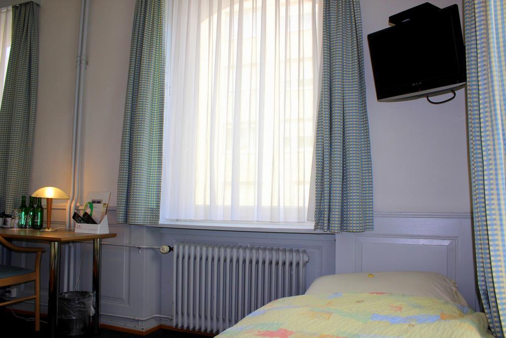 Hotel Muenchnerhof バーゼル 部屋 写真