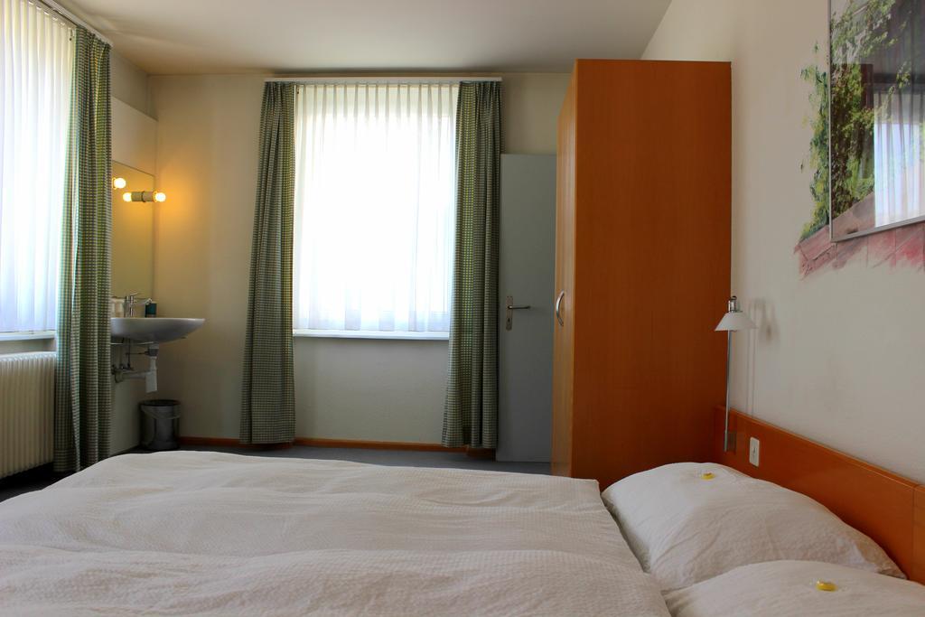 Hotel Muenchnerhof バーゼル エクステリア 写真
